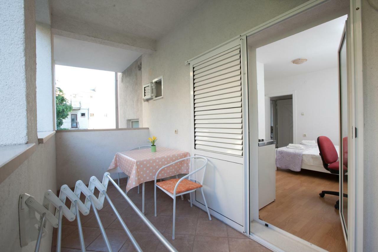 Apartments Klara Makarska Exterior photo